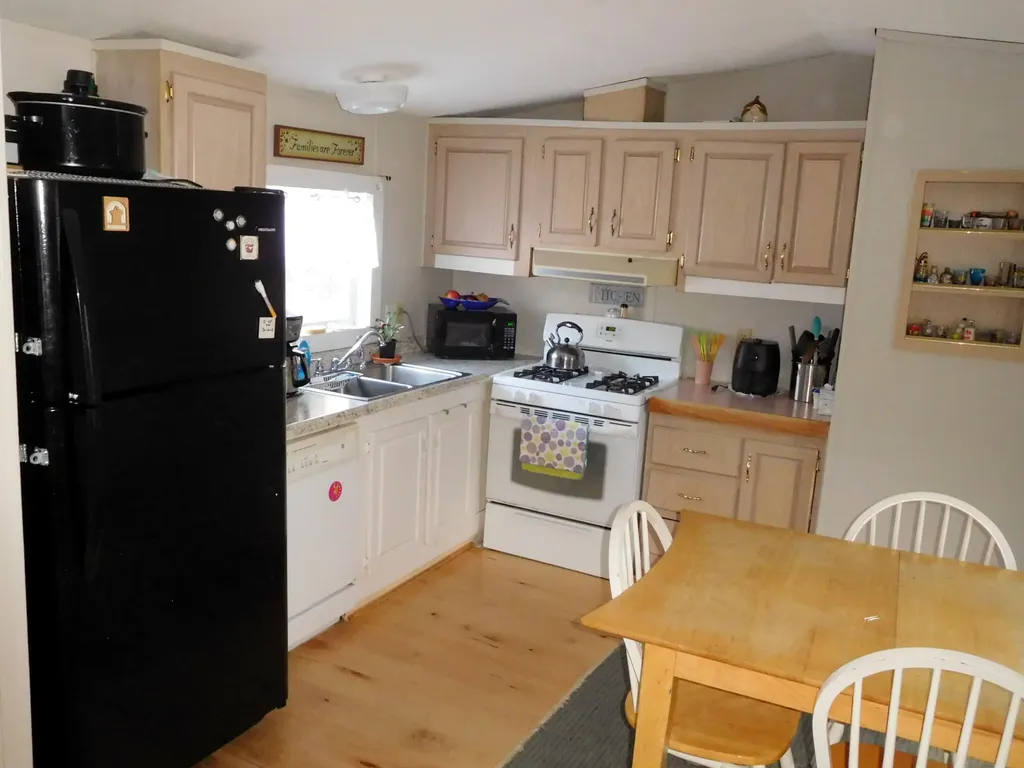 1038 Portland Road Saco ME 04072
