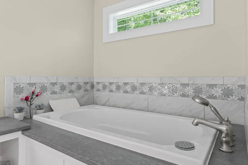 1 Coralburst Lane Scarborough ME 04074
