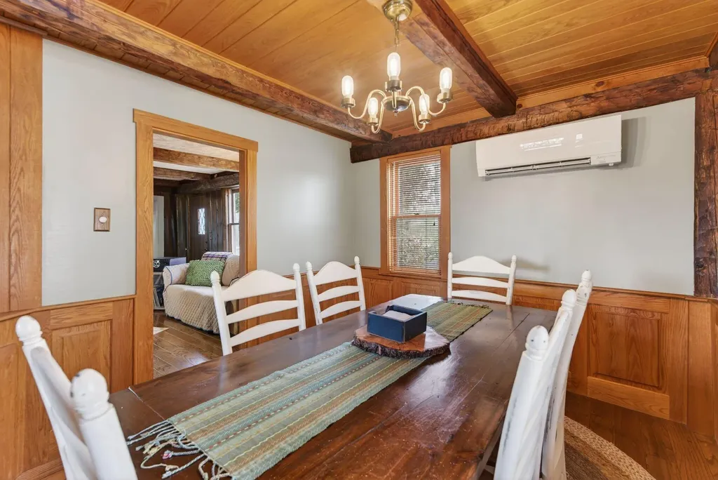 307 Route 41 Winthrop ME 04364