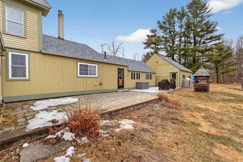 307 Route 41 Winthrop ME 04364
