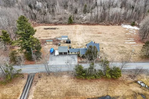 307 Route 41 Winthrop ME 04364