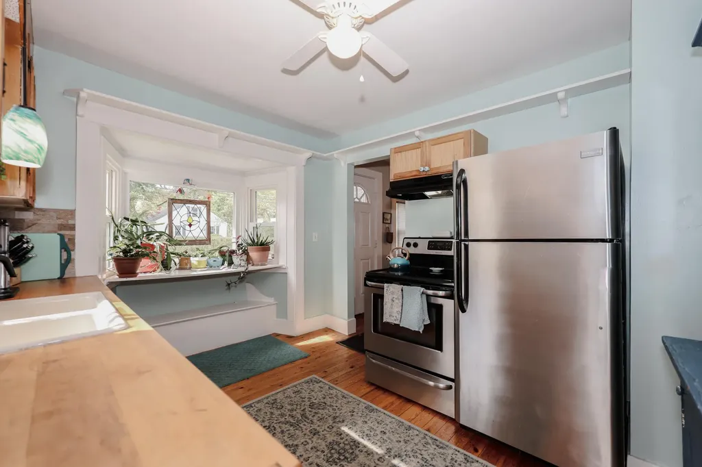 115 Fletcher Street Kennebunk ME 04043