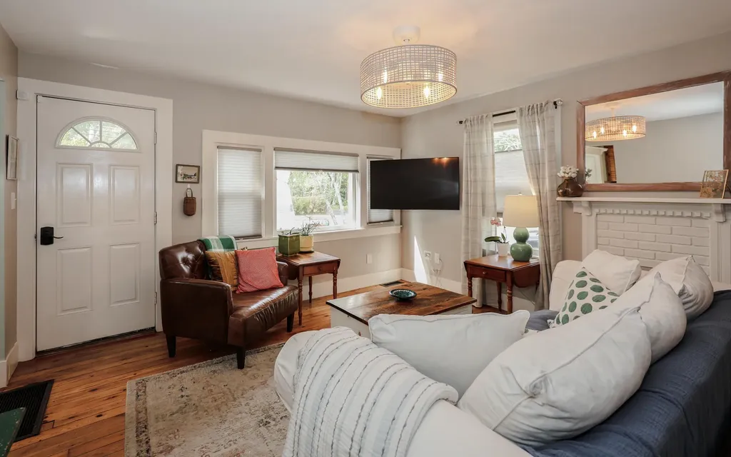 115 Fletcher Street Kennebunk ME 04043
