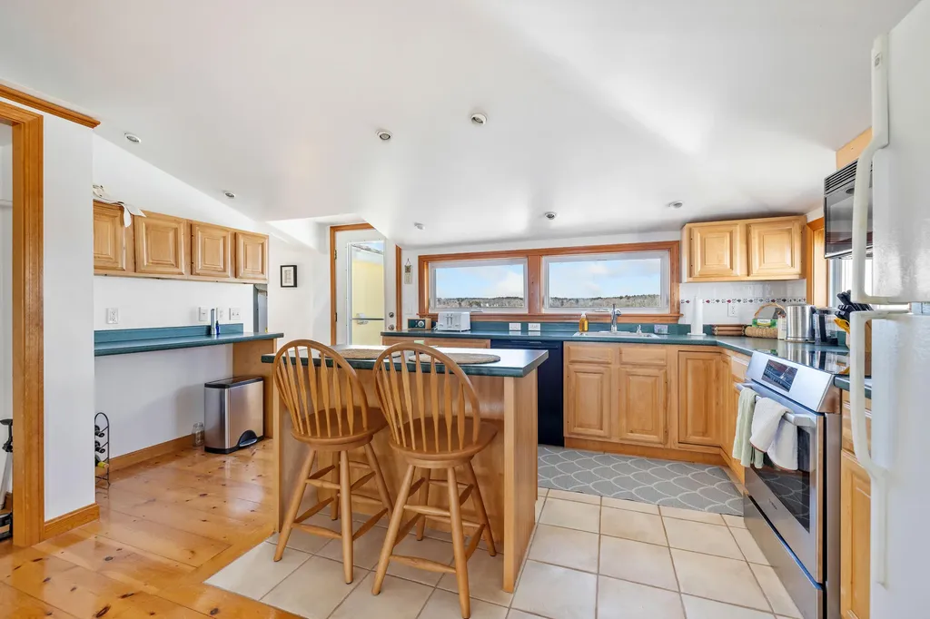 347 Webhannet Drive Wells ME 04090