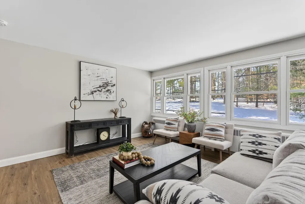 224 Congress Circle Topsham ME 04086