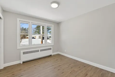 224 Congress Circle Topsham ME 04086