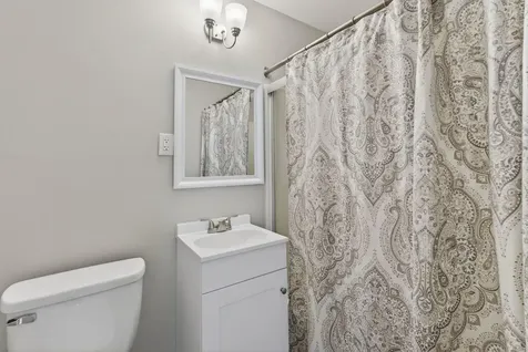 224 Congress Circle Topsham ME 04086