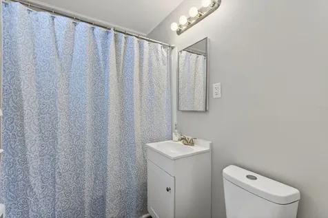 224 Congress Circle Topsham ME 04086