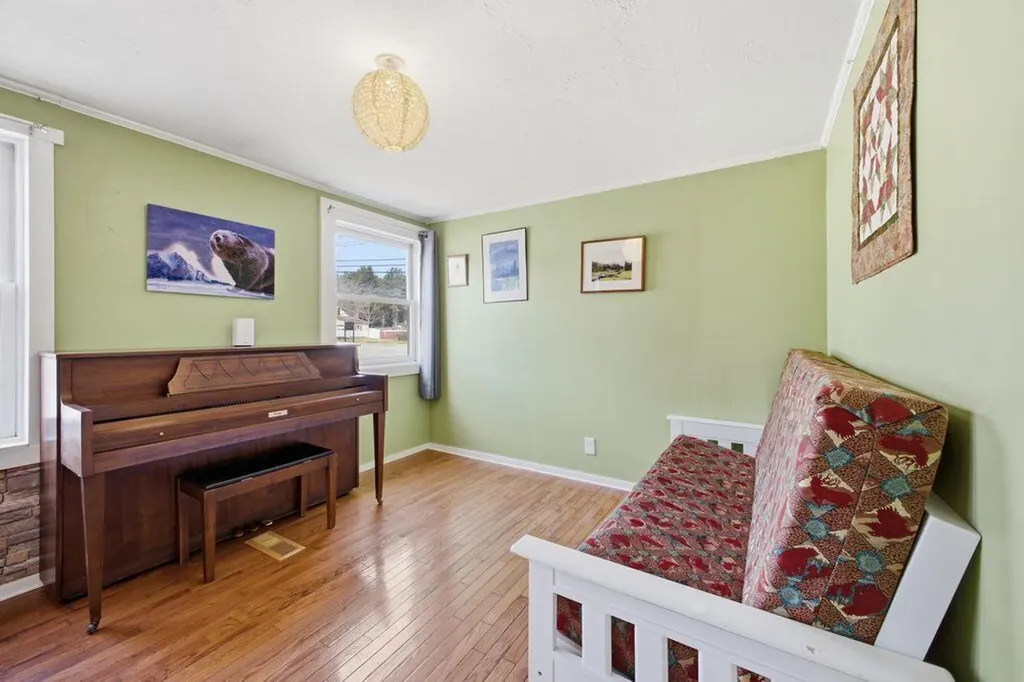 4 Longfellow Drive Westbrook ME 04092