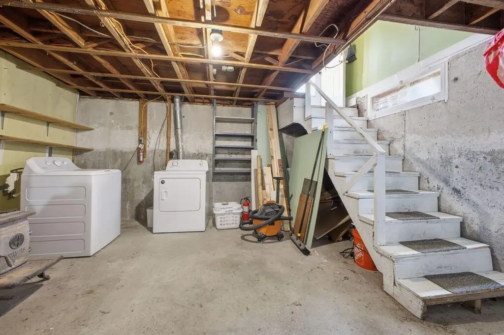 4 Longfellow Drive Westbrook ME 04092