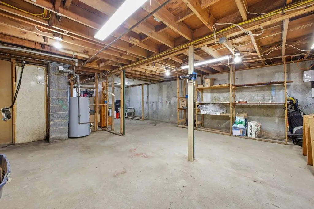 4 Longfellow Drive Westbrook ME 04092