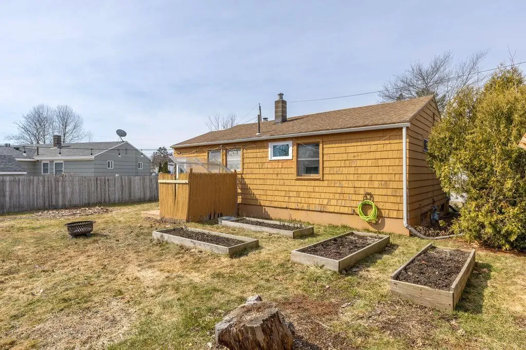 4 Longfellow Drive Westbrook ME 04092