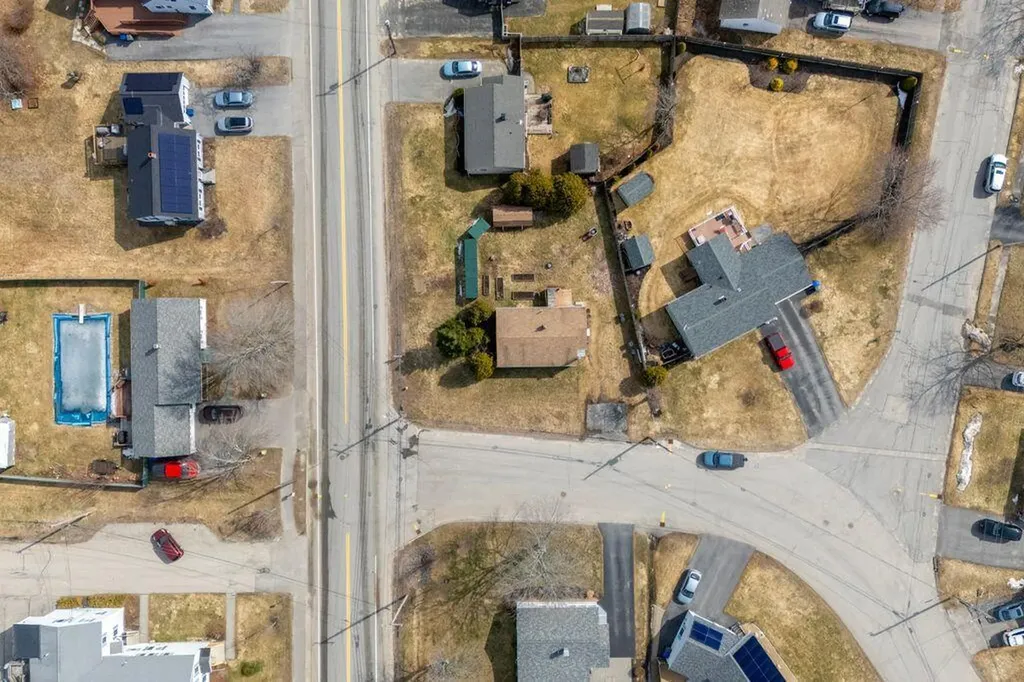 4 Longfellow Drive Westbrook ME 04092