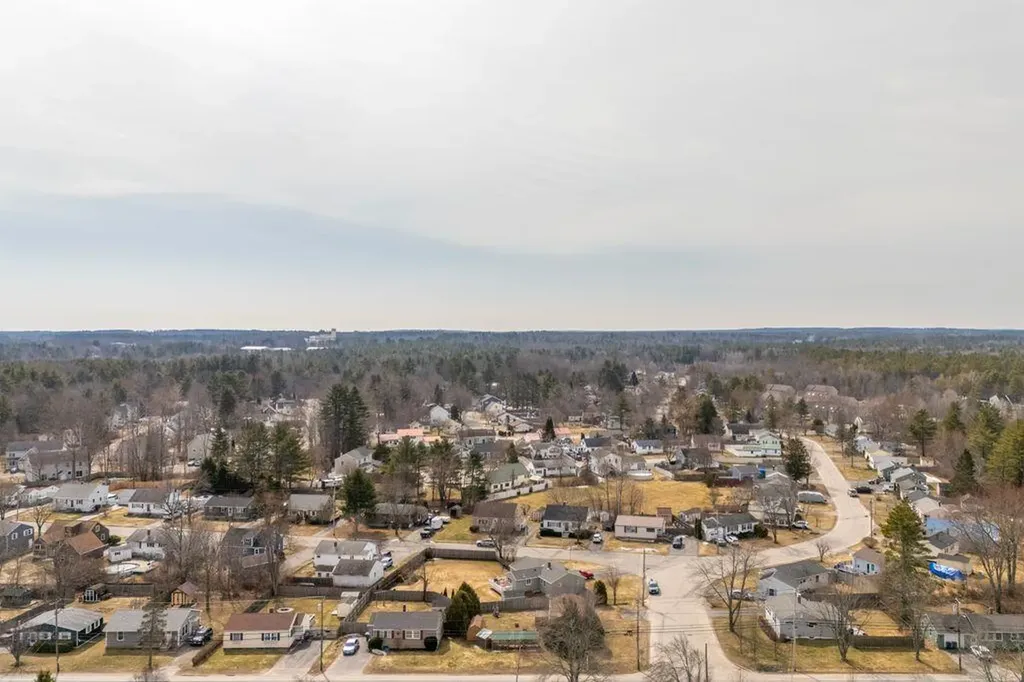 4 Longfellow Drive Westbrook ME 04092