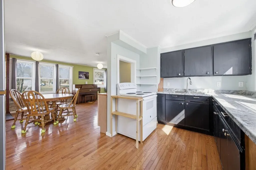 4 Longfellow Drive Westbrook ME 04092