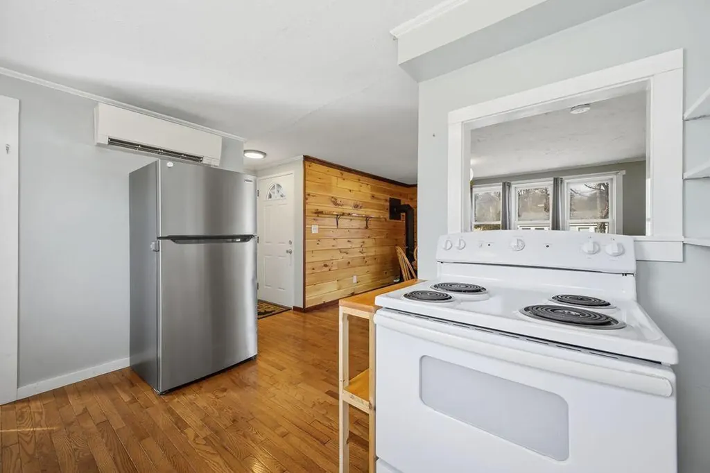 4 Longfellow Drive Westbrook ME 04092