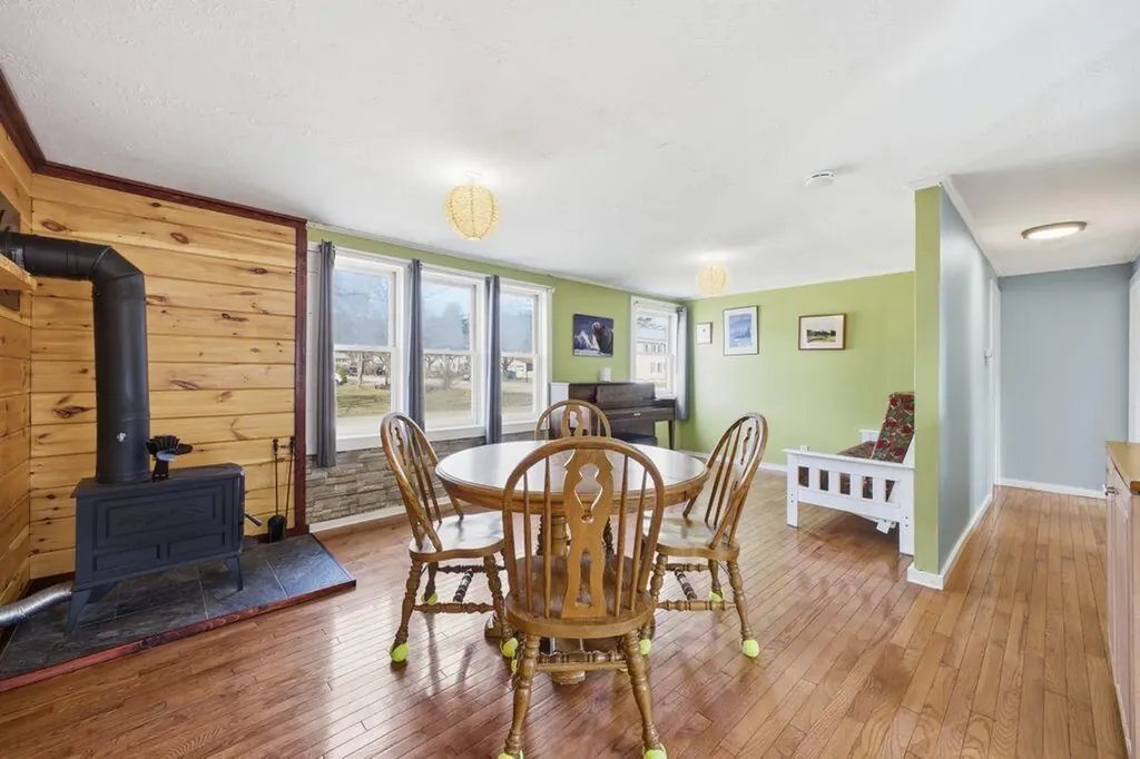 4 Longfellow Drive Westbrook ME 04092