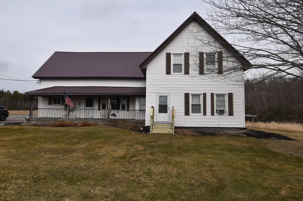 119 North Road Detroit ME 04929