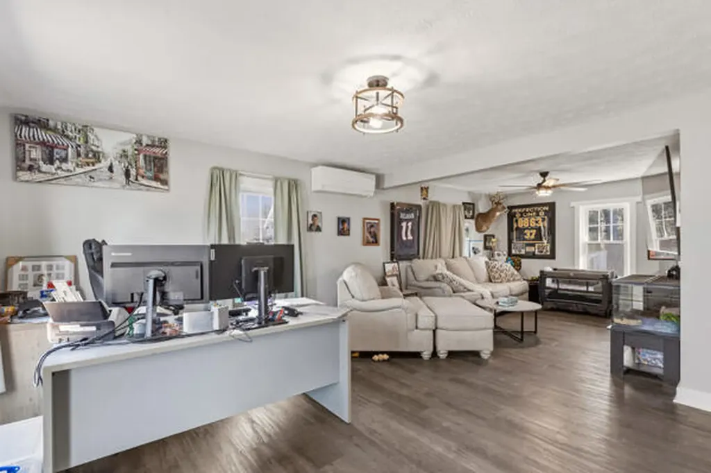 32 Grove Street Lewiston ME 04240