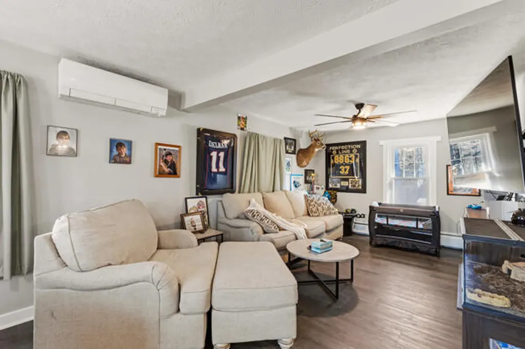 32 Grove Street Lewiston ME 04240