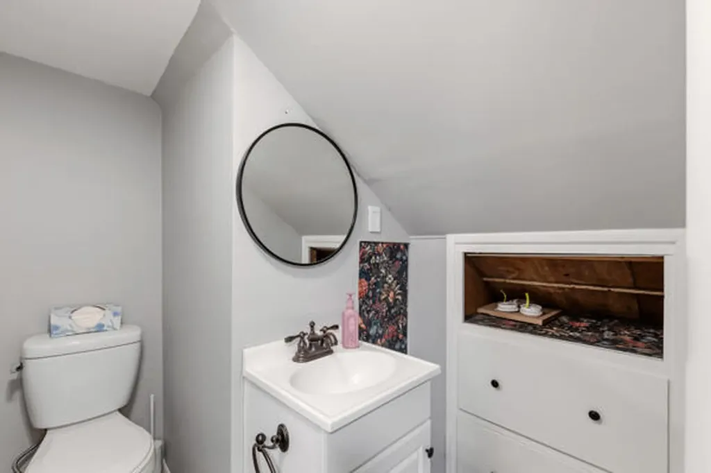 32 Grove Street Lewiston ME 04240