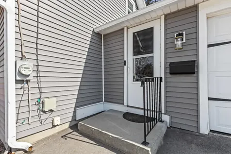 32 Grove Street Lewiston ME 04240