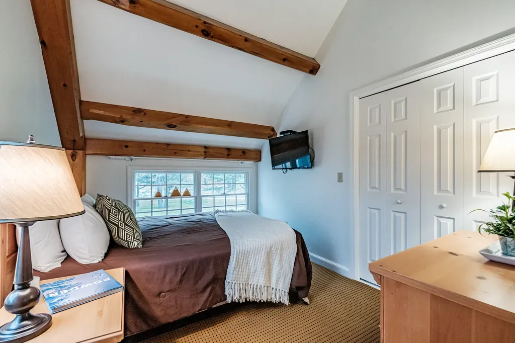 26 Cherry Lane Bethel ME 04217