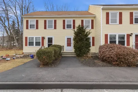 7 Powder Mill Drive Kennebunk ME 04043