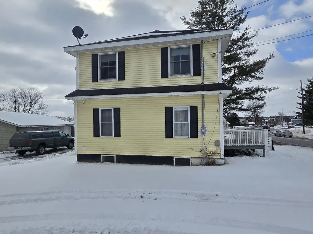 15 Bennett Drive Caribou ME 04736