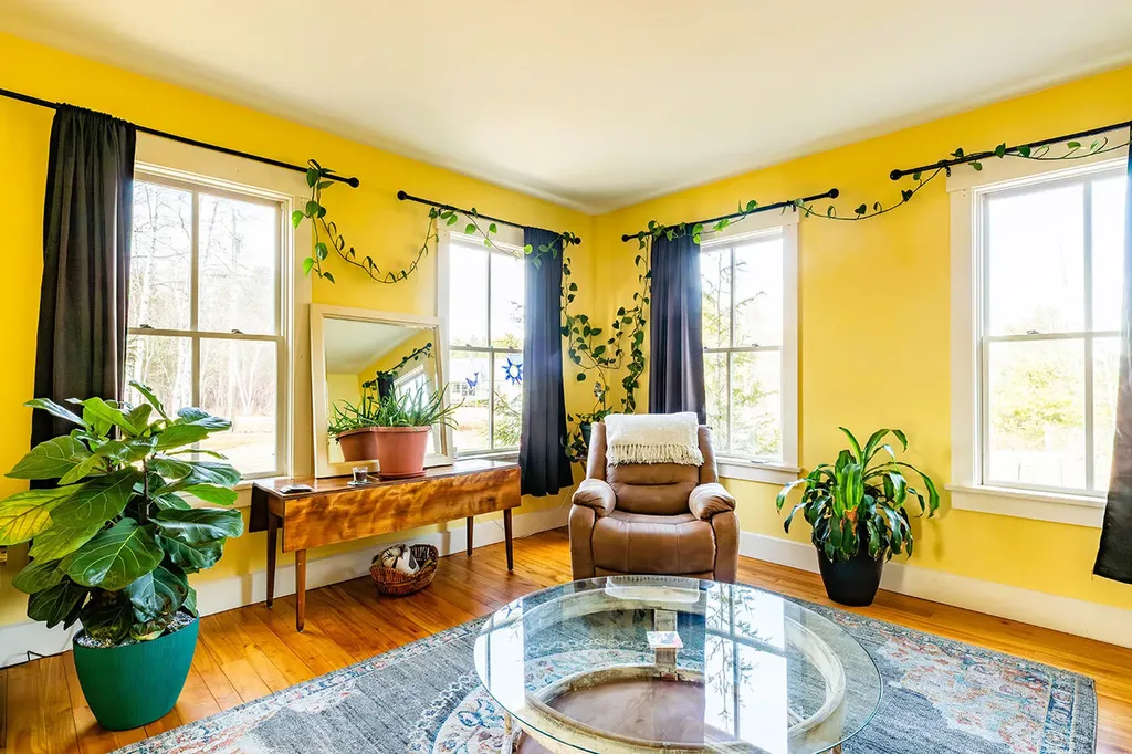 55 Bluebird Road Warren ME 04864