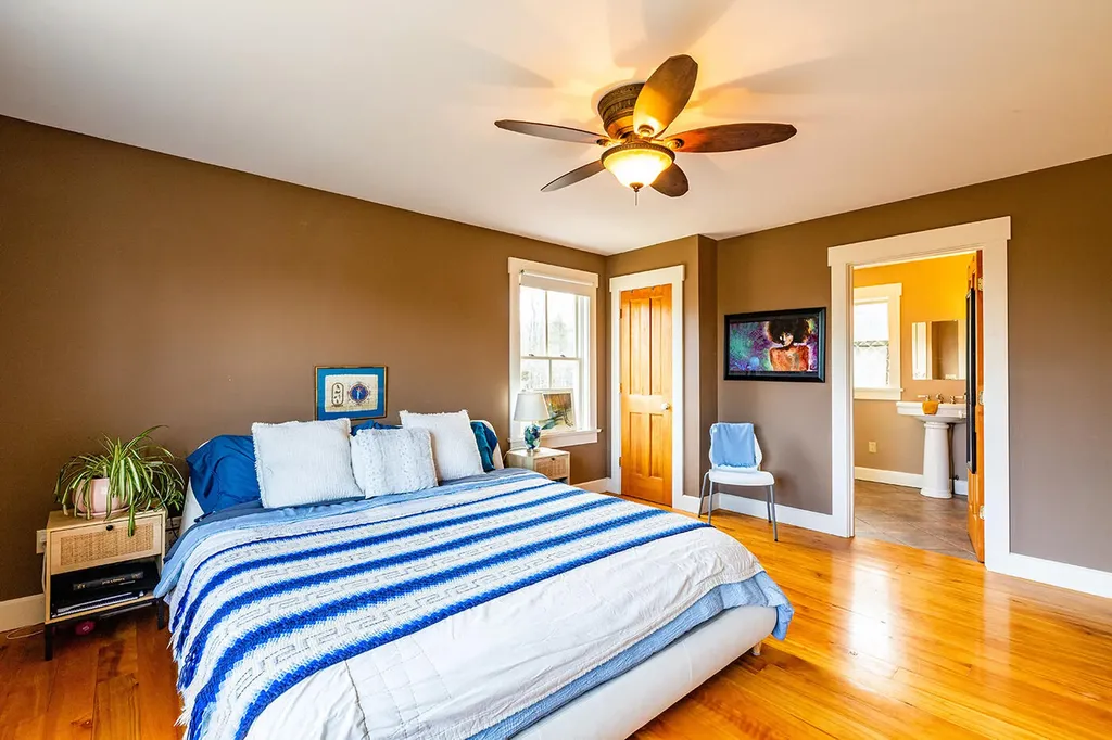 55 Bluebird Road Warren ME 04864