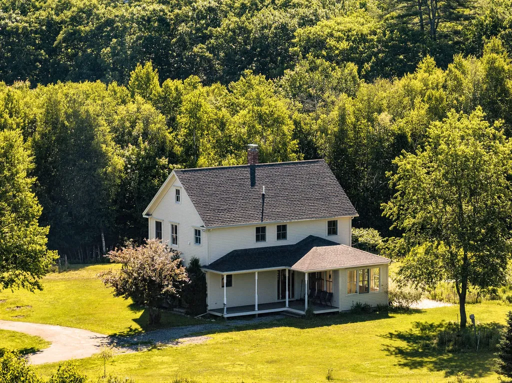 55 Bluebird Road Warren ME 04864