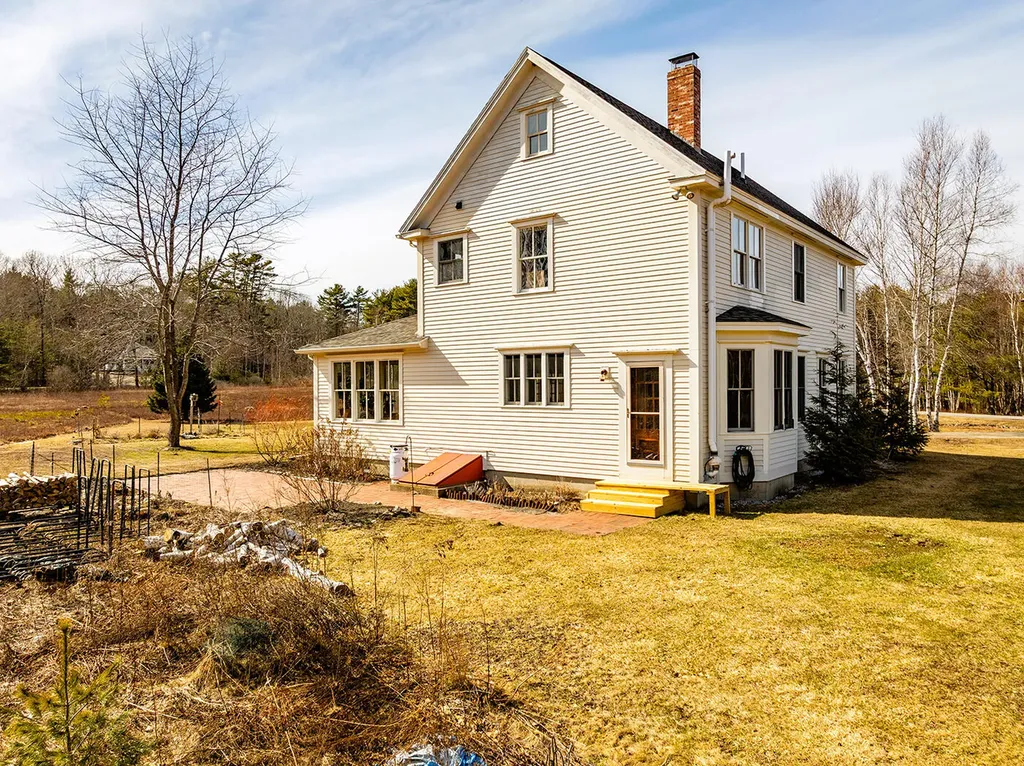 55 Bluebird Road Warren ME 04864