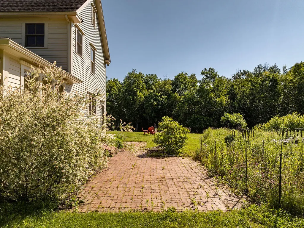 55 Bluebird Road Warren ME 04864