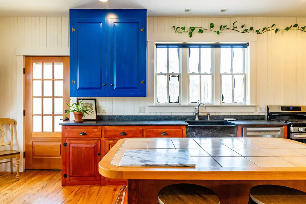 55 Bluebird Road Warren ME 04864
