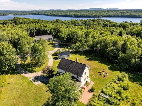 55 Bluebird Road Warren ME 04864