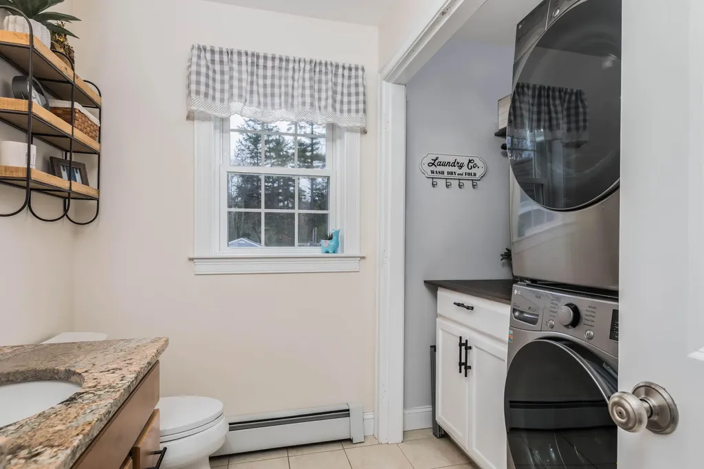 92 Julian Huxley Lane Wells ME 04090