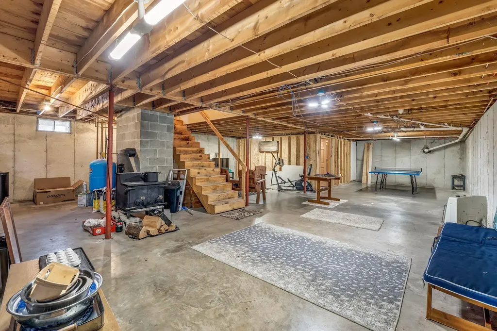 108 Hart Road Warren ME 04864