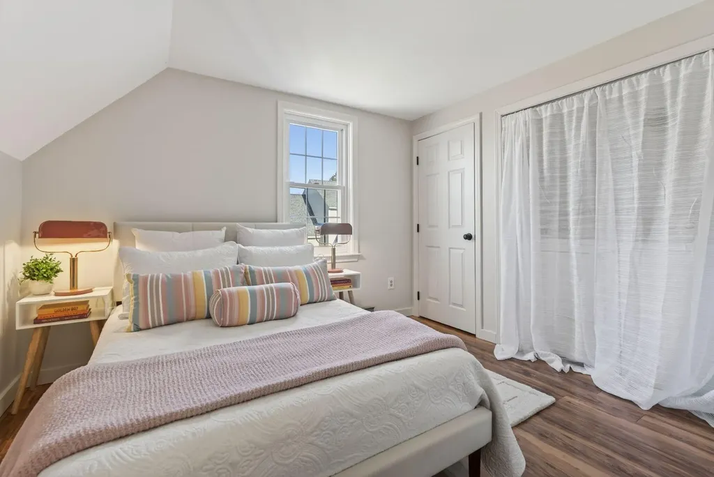 139 Broadway South Portland ME 04106