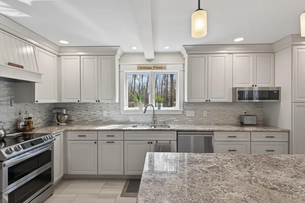 1 Spinnaker Way Kennebunk ME 04043