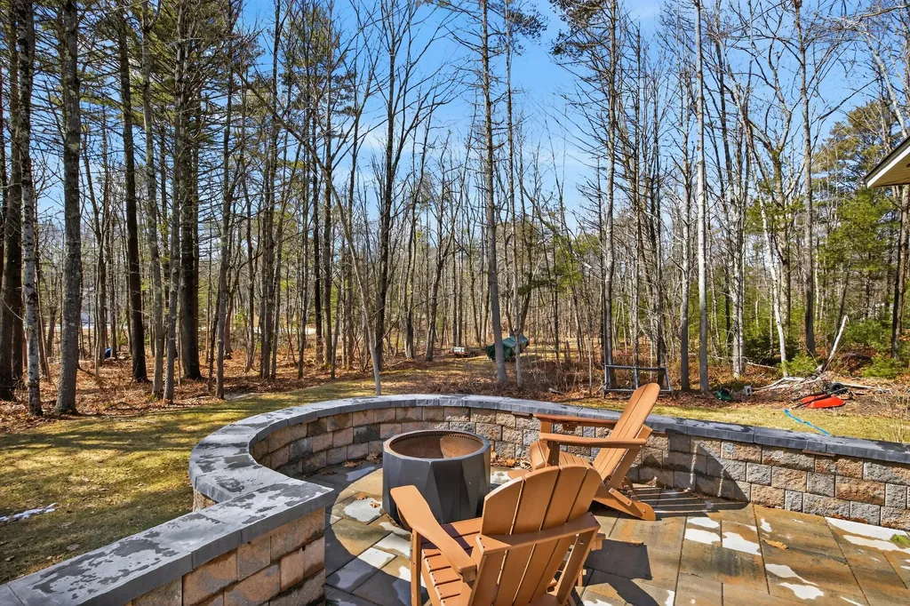 1 Spinnaker Way Kennebunk ME 04043