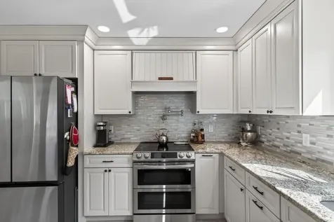 1 Spinnaker Way Kennebunk ME 04043