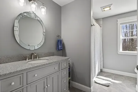 1 Spinnaker Way Kennebunk ME 04043