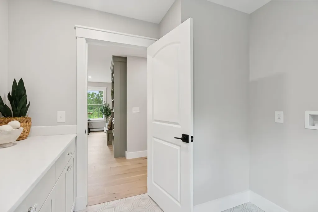 52 Jasper Lane Arundel ME 04046