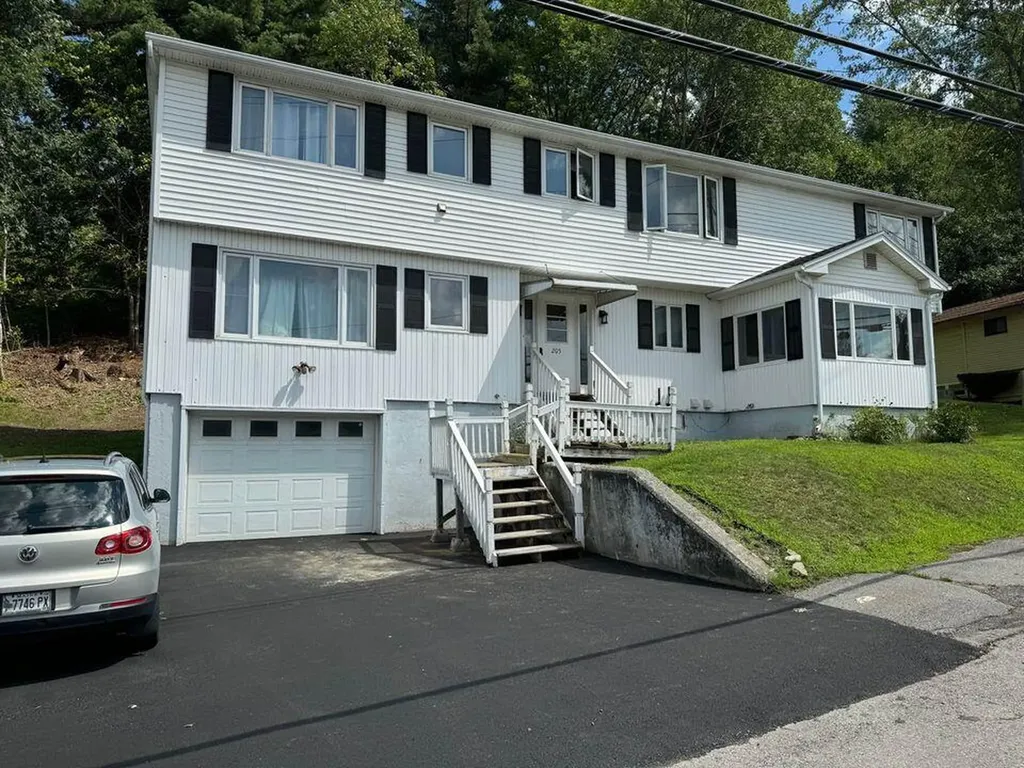 205 Northern Avenue Augusta ME 04330