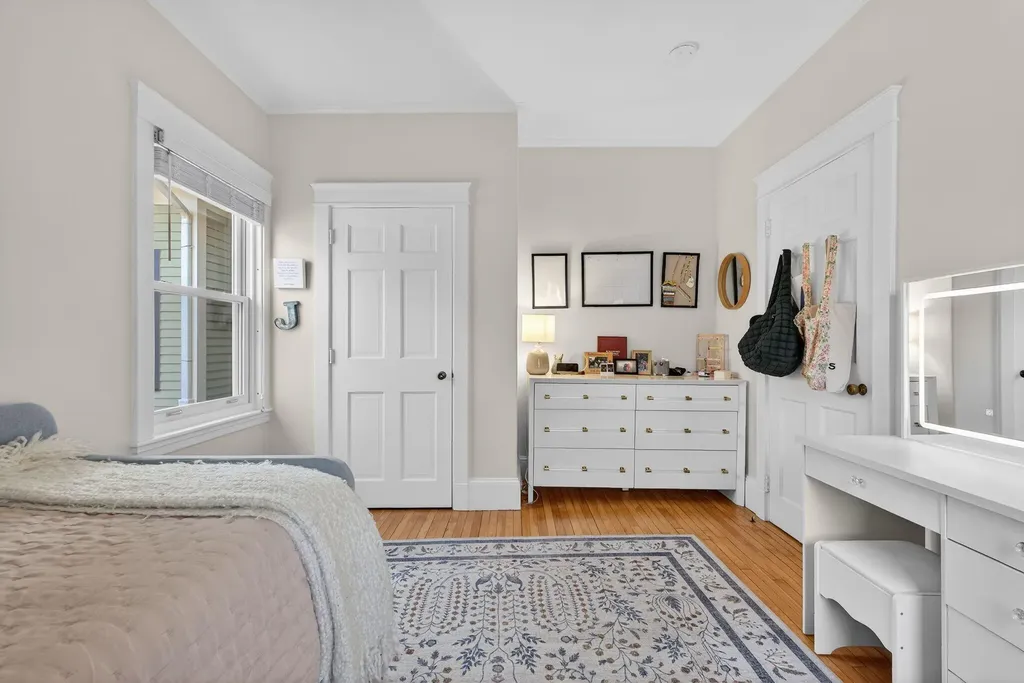 93 Foreside Road Falmouth ME 04105