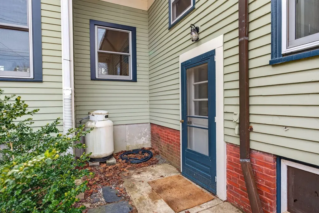 93 Foreside Road Falmouth ME 04105