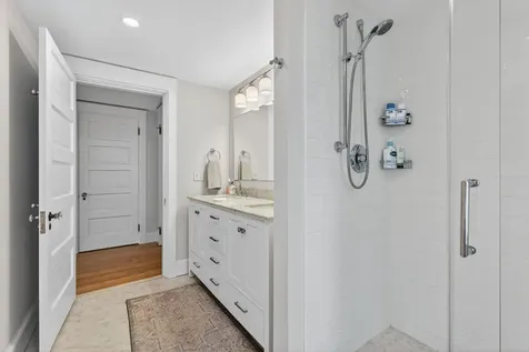 93 Foreside Road Falmouth ME 04105