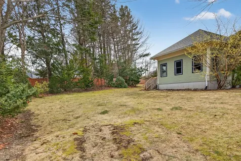 93 Foreside Road Falmouth ME 04105