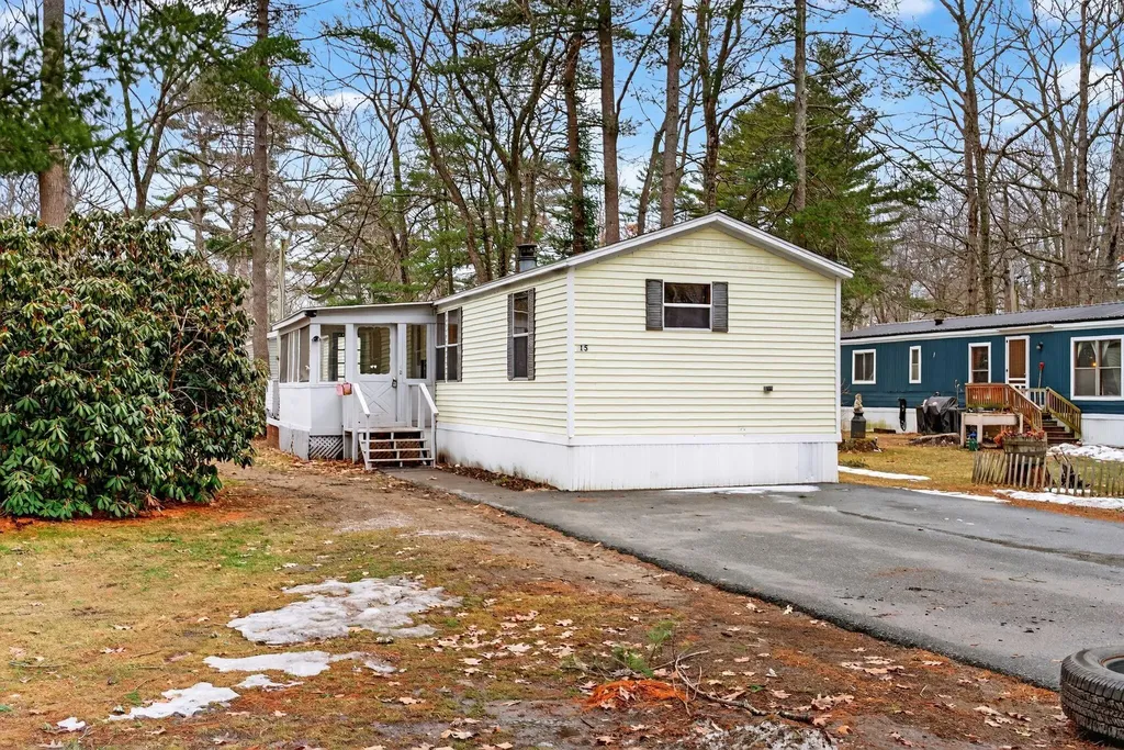 15 Valerie Avenue Brunswick ME 04011